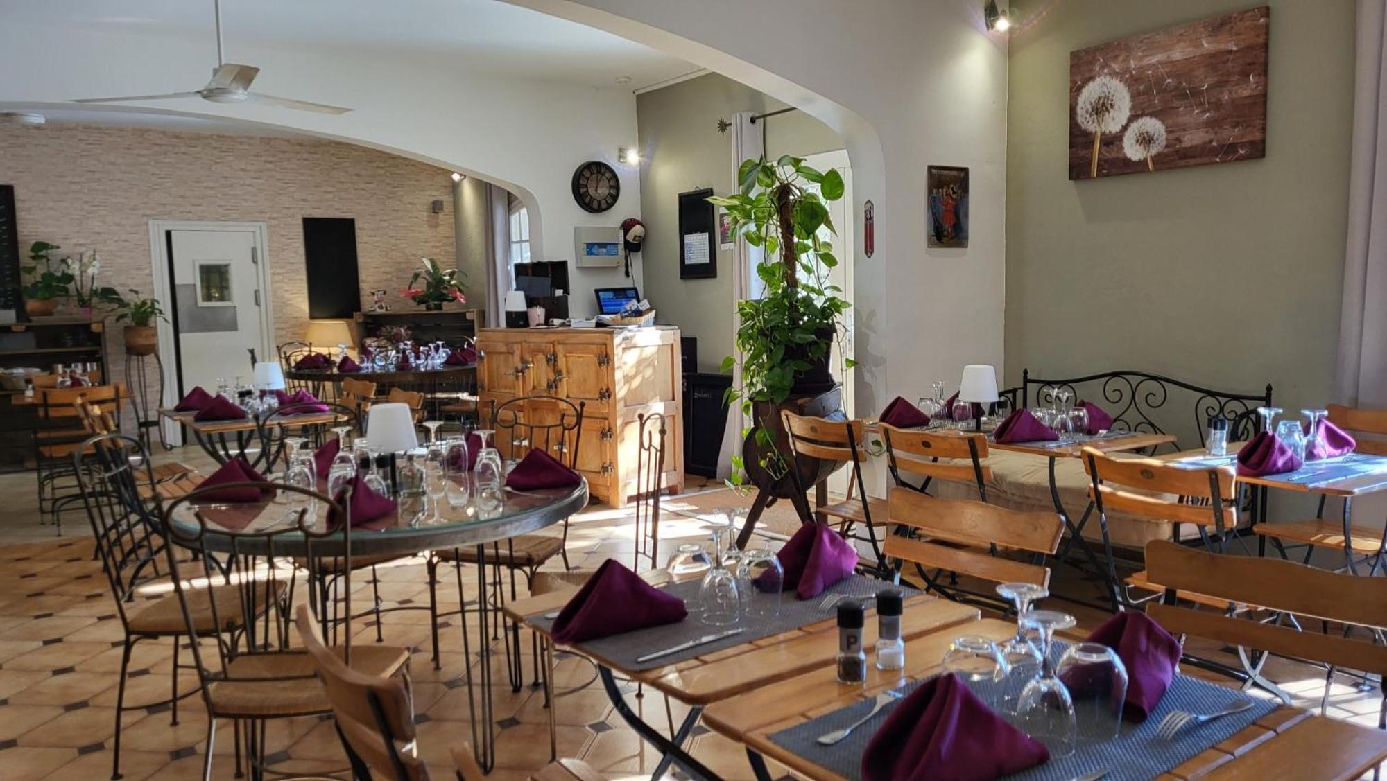 Auberge De La Table Ronde Vinon-sur-Verdon Eksteriør bilde